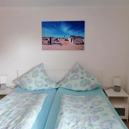 Ferienwohnung In Ruhiger Lage Mit Dachterrasse *
