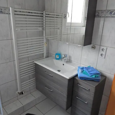 Ferienwohnung In Ruhiger Lage Mit Dachterrasse