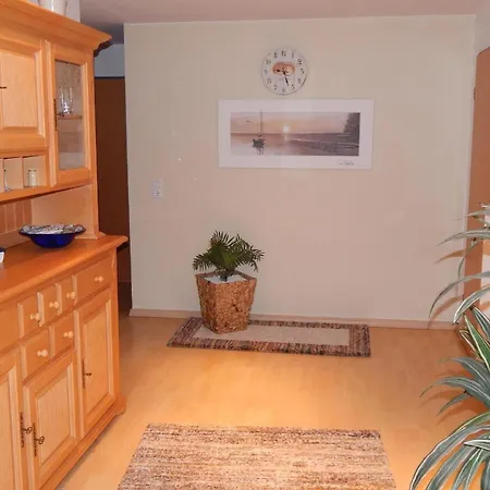 Ferienwohnung In Ruhiger Lage Mit Dachterrasse
