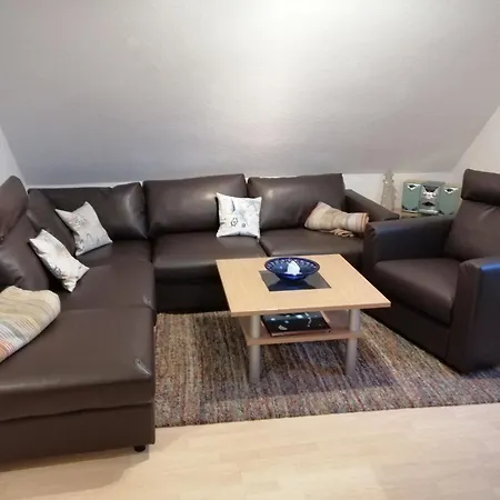 Ferienwohnung In Ruhiger Lage Mit Dachterrasse Apartamento