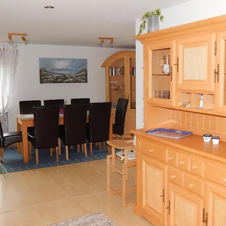 Ferienwohnung In Ruhiger Lage Mit Dachterrasse *